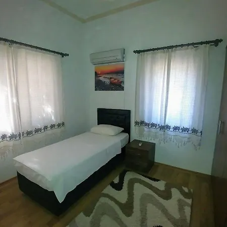 Lake House 빌라 닷차
